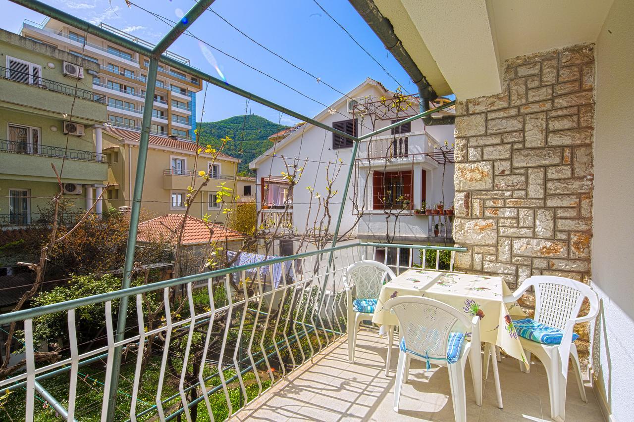 Apartman Aleksandra Budva Exteriör bild